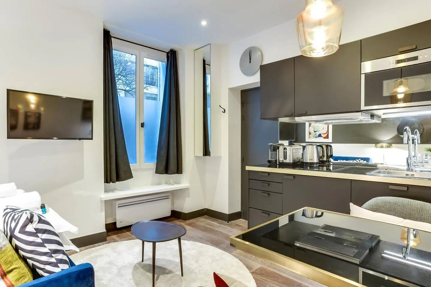 Guestready - Magnifique Studio Near Eiffel Tower شقة *